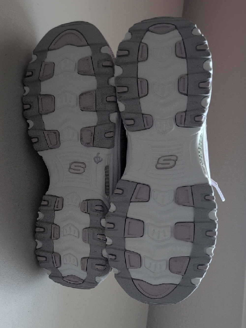 NWOT Skechers Lavender Chunky Floral-Embroidered Sneakers - Picture 10 of 12